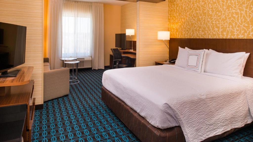 Fairfield Inn & Suites by Marriott Akron Stow - image 6