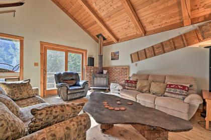 Remote Cabin with Fire Pit 3 Miles to Stowe Mtn!