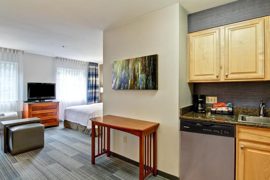 Homewood Suites by Hilton Stratford - image 2