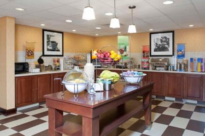 Hampton Inn & Suites Cleveland-Southeast-Streetsboro - image 14