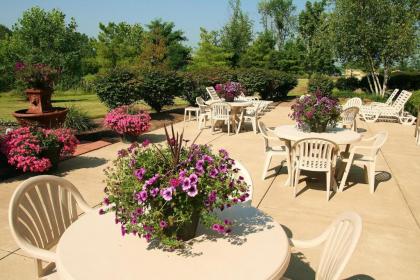 Hampton Inn & Suites Cleveland-Southeast-Streetsboro - image 2
