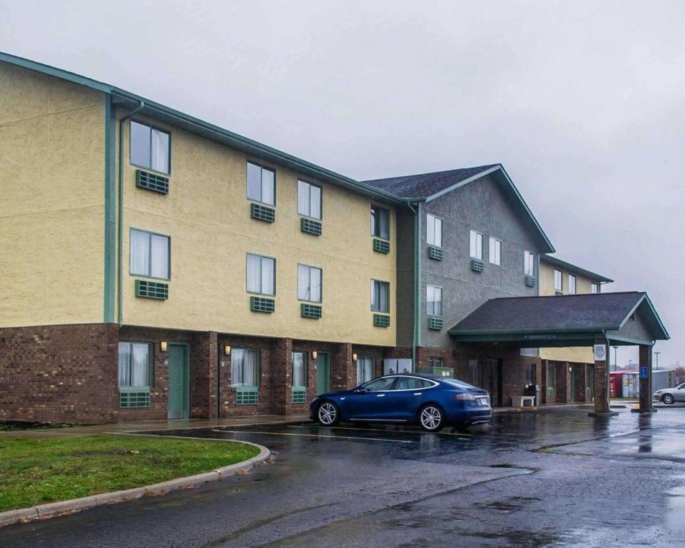Quality Inn Streetsboro - main image