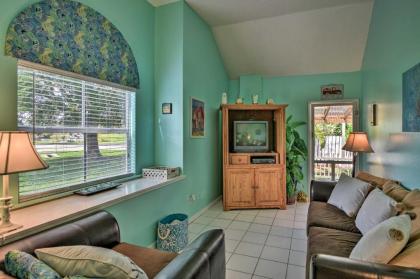 Stuart Apartment with Furnished Patio Near River - image 9