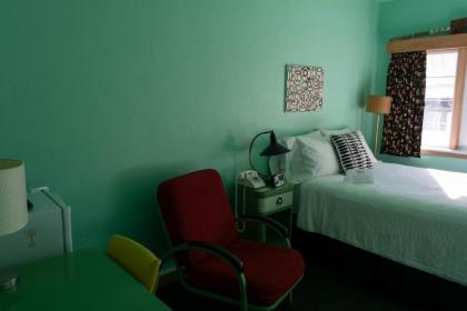 Holiday Music Motel - image 5