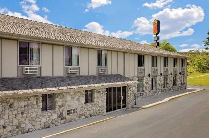 Hotel in Sturgeon Bay Wisconsin