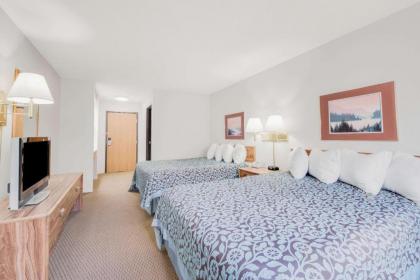 Days Inn by Wyndham Sturgis - image 6