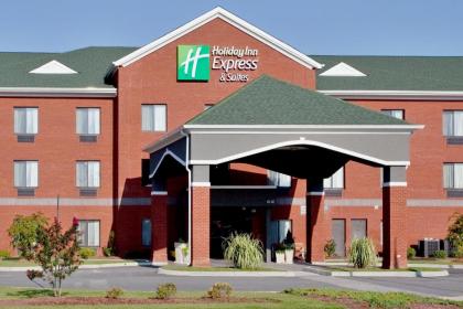 Holiday Inn Express Hotel & Suites Suffolk an IHG Hotel