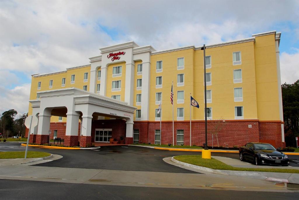 Hampton Inn- Suffolk - main image