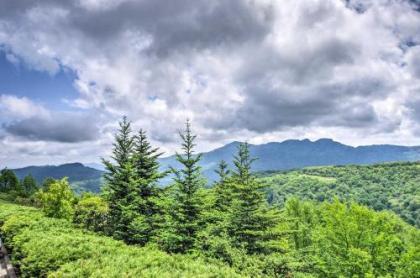 Sugar mountain Condo with Pool Hot tub and Views Sugar mountain