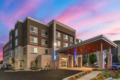 Holiday Inn Express And Suites Suisun City Napa Valley Area Suisun City California