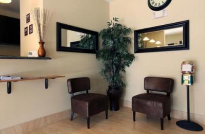 Americas Best Value Inn Sulphur - image 10