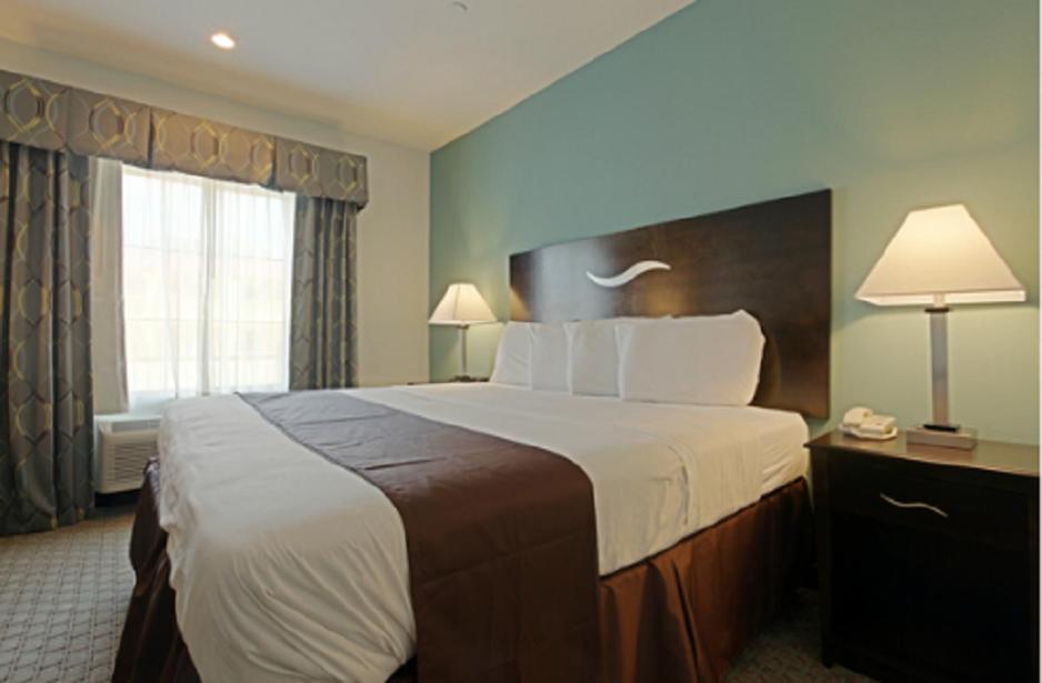 Americas Best Value Inn Sulphur - image 2