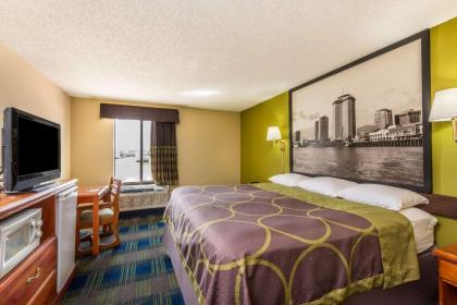 Super 8 by Wyndham Sulphur Lake Charles - image 14