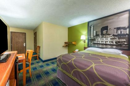 Super 8 by Wyndham Sulphur Lake Charles - image 6