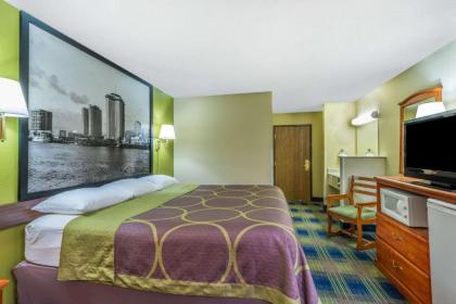 Super 8 by Wyndham Sulphur Lake Charles - image 7