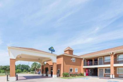 Days Inn by Wyndham Sulphur LA