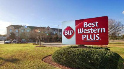 Best Western Plus Executive Hotel & Suites - image 2