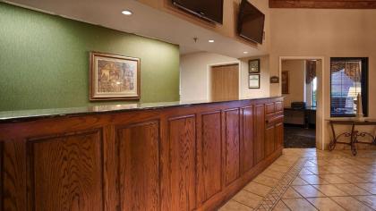 Best Western Plus Executive Hotel & Suites - image 3