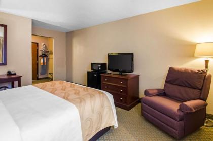 Quality Inn Summersville - image 11