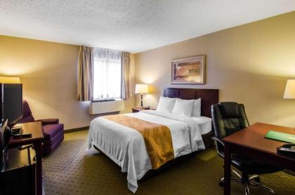 Quality Inn Summersville - image 12