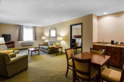 Quality Inn Summersville - image 14