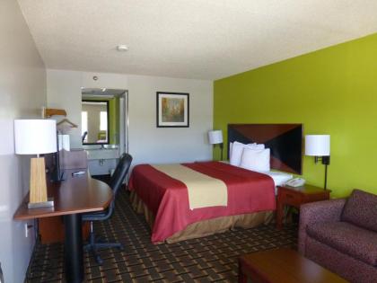 Coach Inn - Summerville - image 8