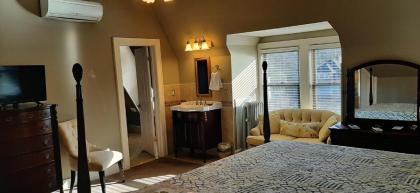 DeBary Inn - image 4