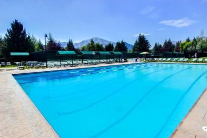 Sun Valley Atelier Studio   Serenade