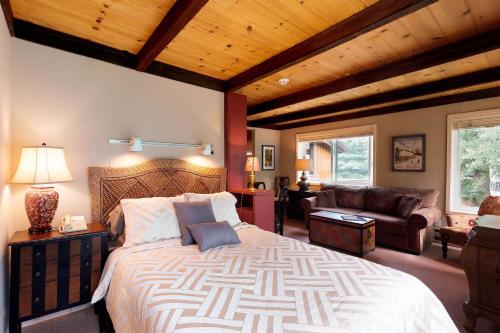 Delightful Atelier Getaway - main image