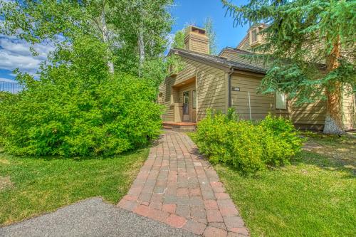 Bluff 4016 - main image