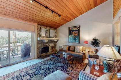 Elkhorn Hideaway