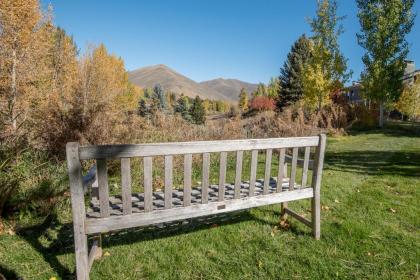 Holiday home near Bald Mountain in Sun Valley - image 3