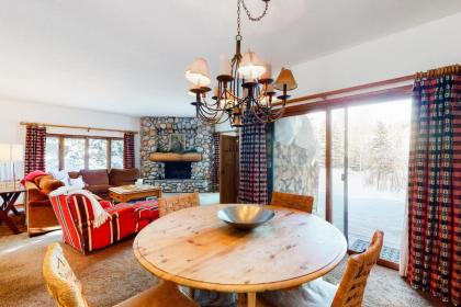 Summit Hideout - image 4