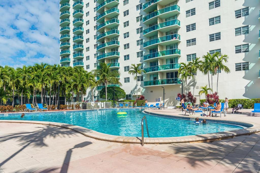Miami Apartment Vacation - main image