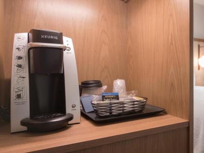 Fairfield Inn & Suites by Marriott San Jose North/Silicon Valley - image 5