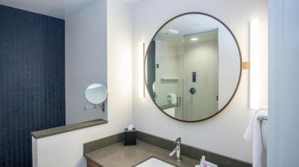 Fairfield Inn & Suites by Marriott San Jose North/Silicon Valley - image 8
