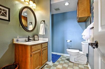 Lakefront Sunrise Beach Home with Dock and Water Slide! - image 7