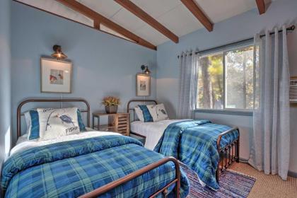 Sunrise Beach Lakefront Cabin with Private Dock! - image 9