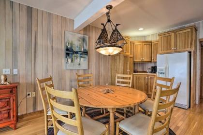 Sunny Providence Cottage Retreat with Kayaks! - image 10