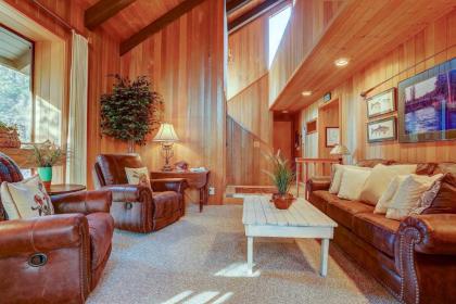 22 Rogue-AC-Hot Tub-4BR/3.5BA - image 4