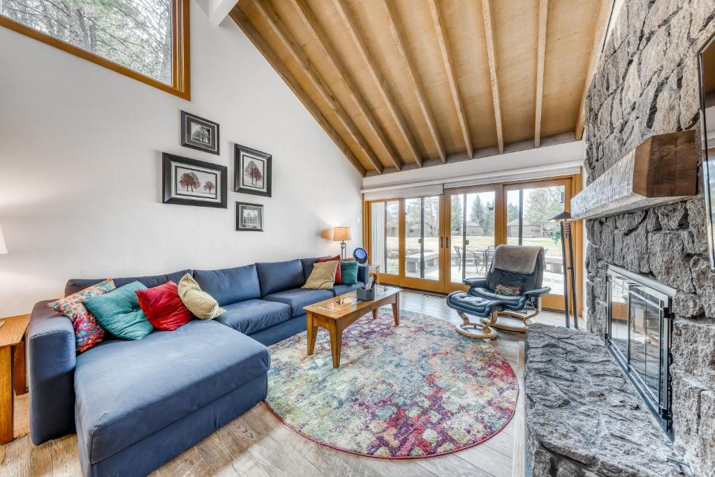 Meadow House 30 | Discover Sunriver - image 2