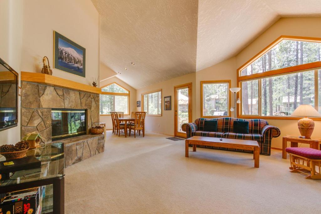 Filbert Lane 13 | Discover Sunriver - main image