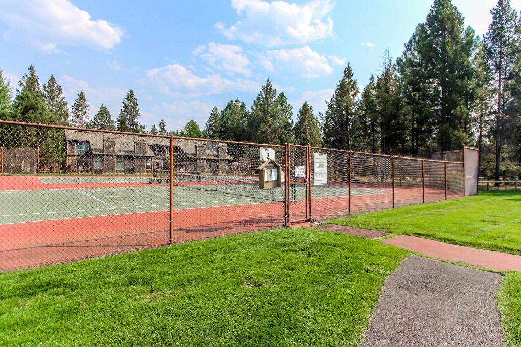 Quelah Condo 4 | Discover Sunriver - image 2