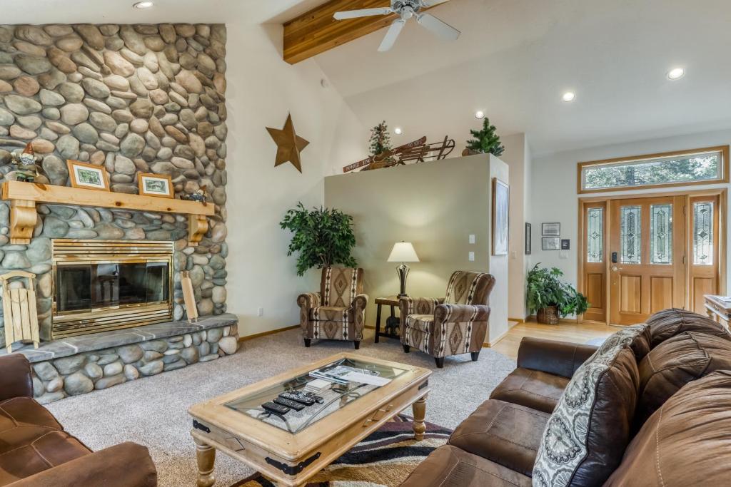 Red Cedar 42 | Discover Sunriver - main image