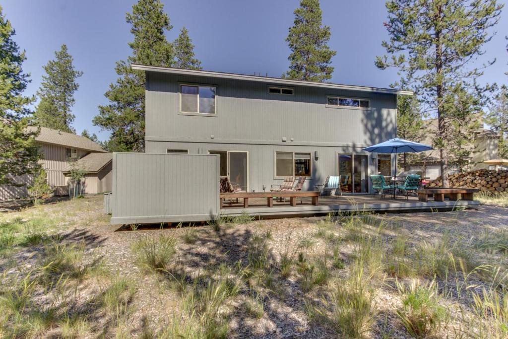 Redwood Lane 08 | Discover Sunriver - image 5