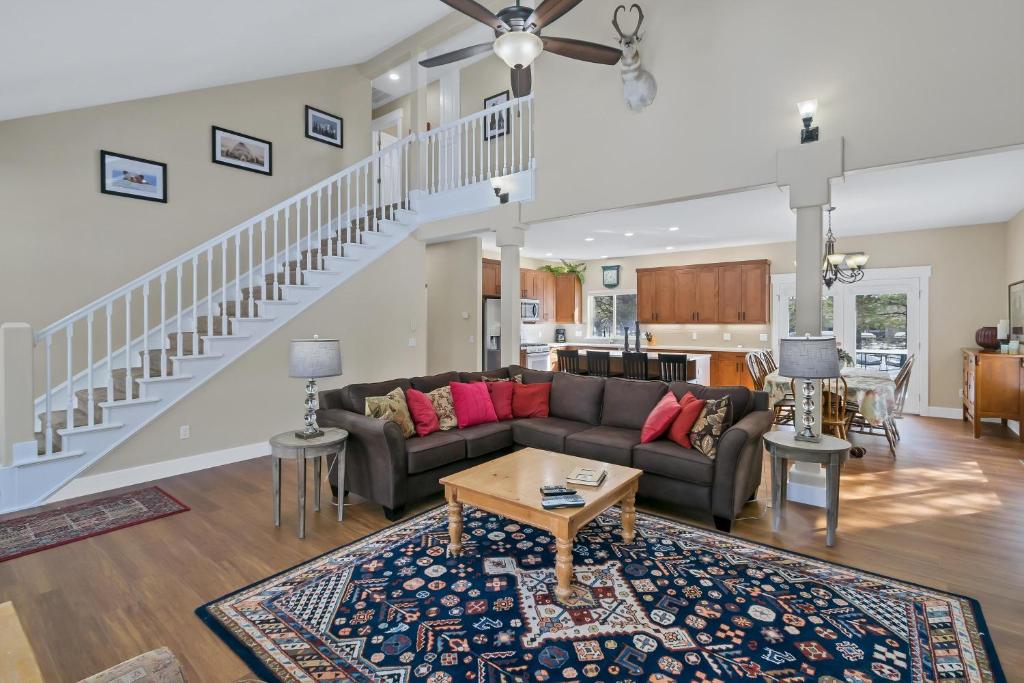2 Dixie Mt-AC-Hot Tub-4BR/3BA - image 5