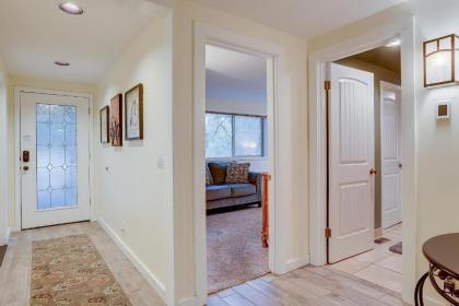 2 Landrise-AC-Hot Tub-4BR/2BA - image 2