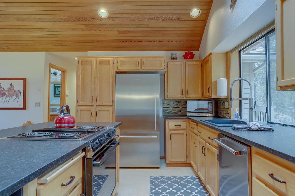 2 Quail-AC-Hot Tub-5BR/4BA - main image