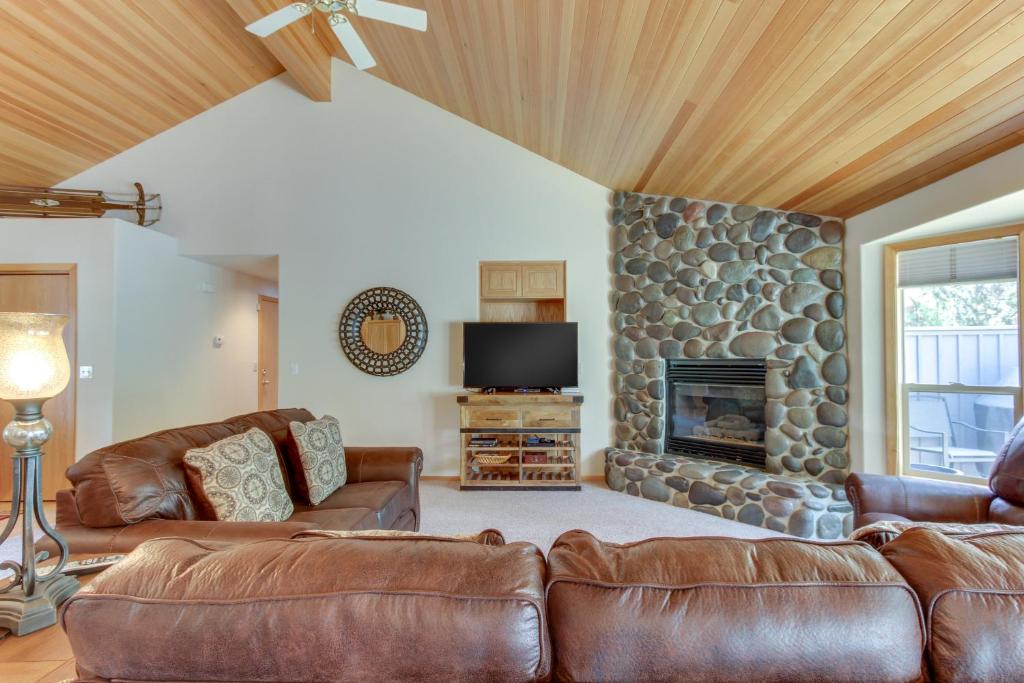 8 Filbert Lane - main image