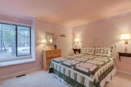 Quelah Condo 11 by Village Properties at Sunriver - image 16